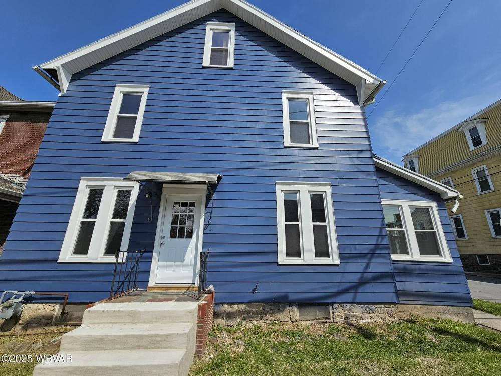 Currently Displayed Property Photo